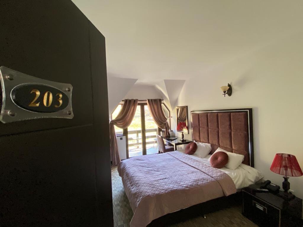 Contele Vladimir Hotel Bran  Luaran gambar