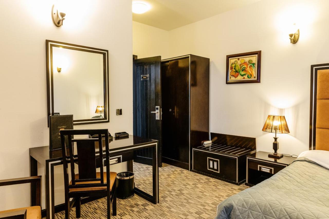 Contele Vladimir Hotel Bran  Luaran gambar