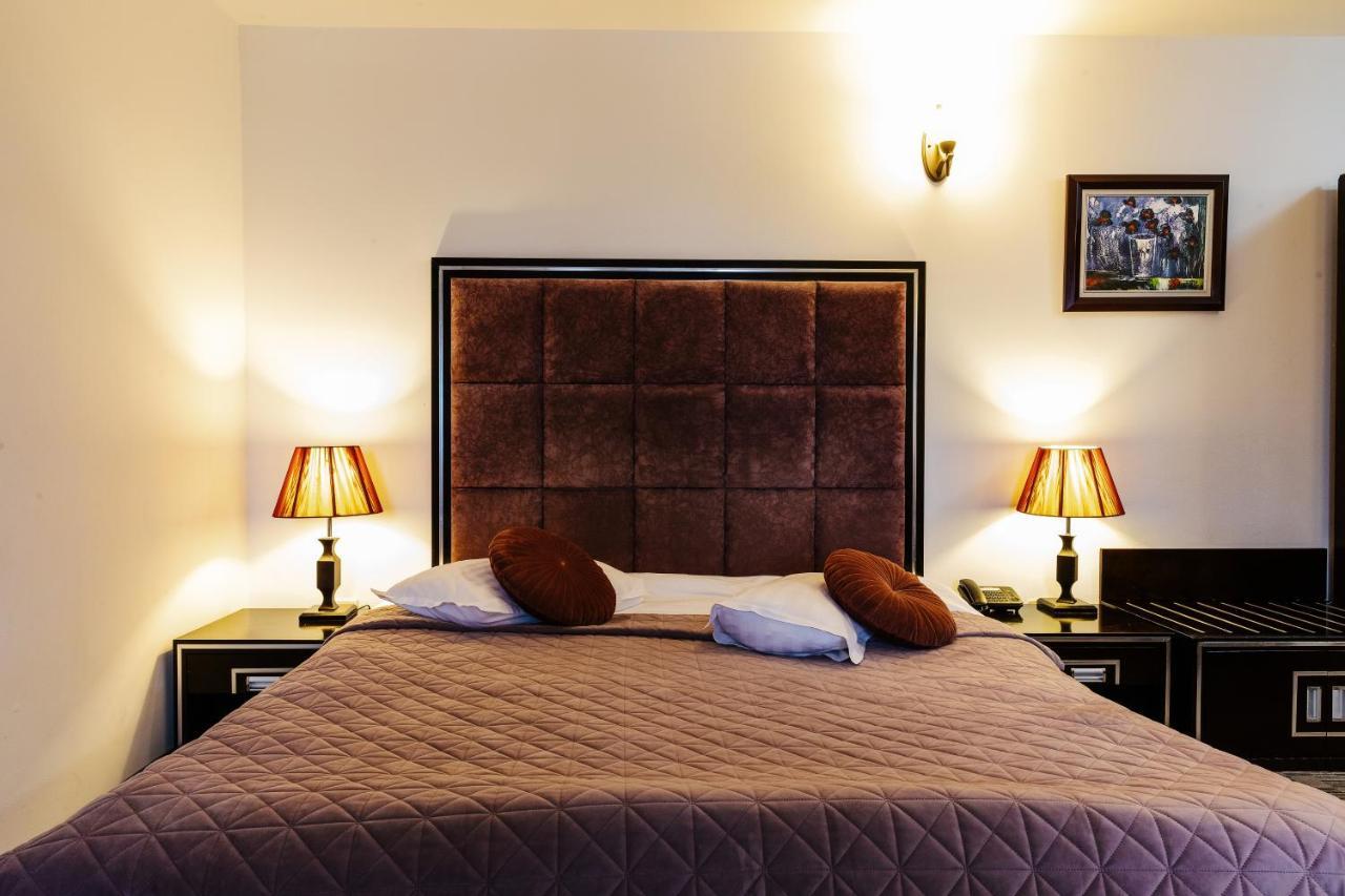Contele Vladimir Hotel Bran  Luaran gambar