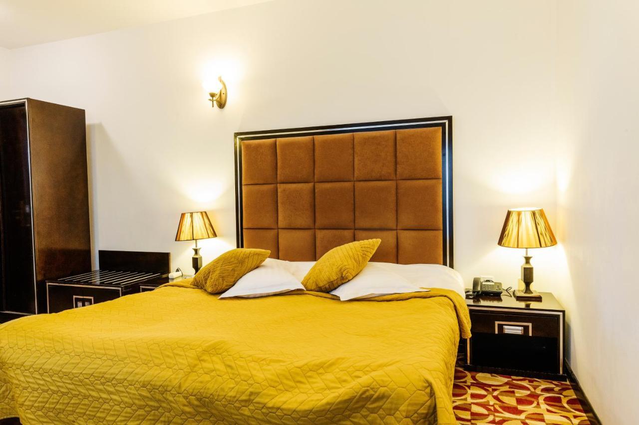 Contele Vladimir Hotel Bran  Luaran gambar